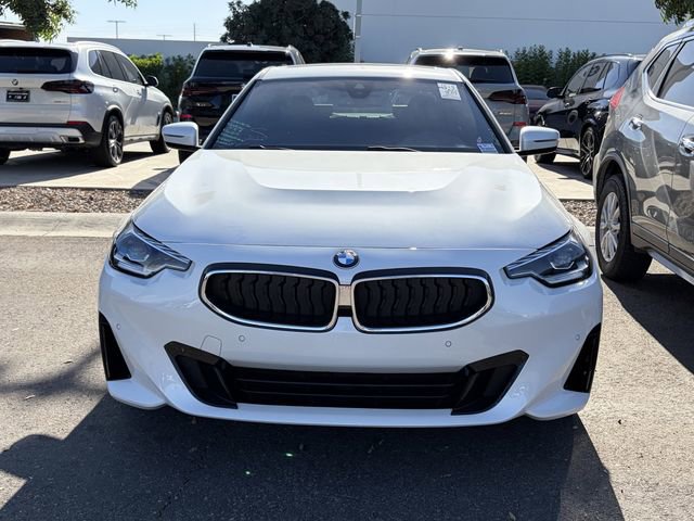 Used 2022 BMW 230i Coupe w/ Convenience Package RWD image 2
