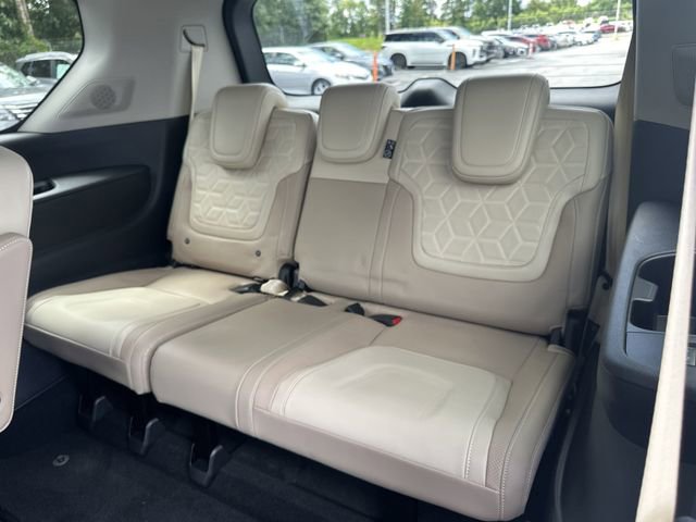 New 2025 Nissan Armada Platinum Reserve image 24