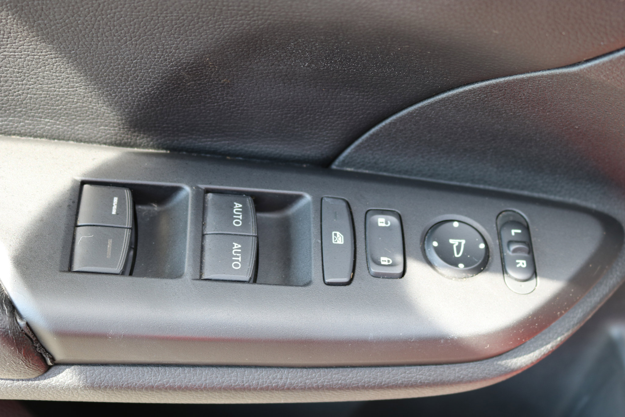 Used 2018 Honda Civic EX-L image 14