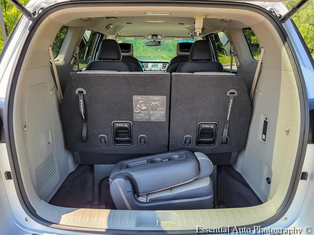 Used 2016 Kia Sedona EX FWD image 24