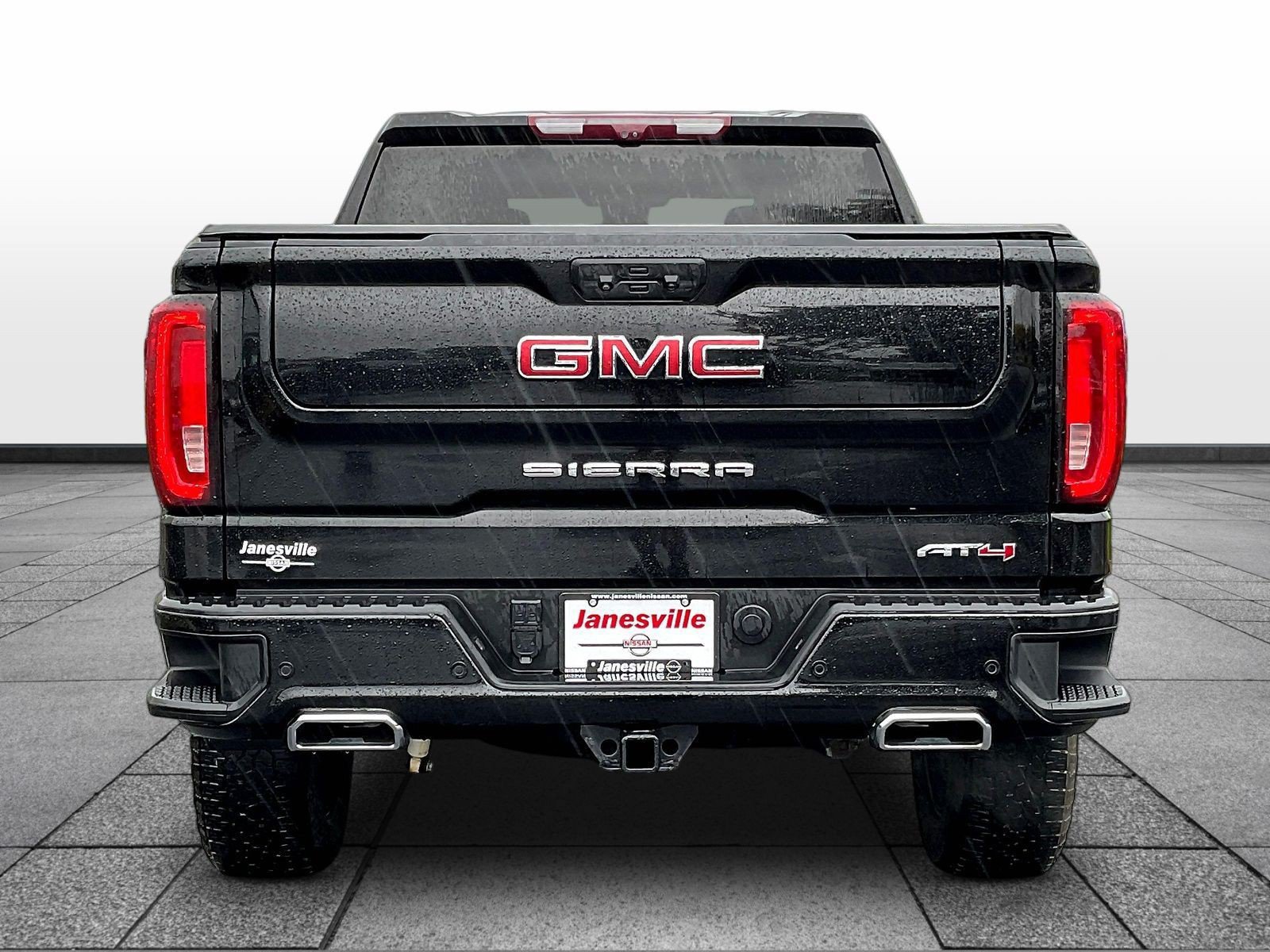 Used 2023 GMC Sierra 1500 AT4 w/ Technology Package AWD/4WD image 6