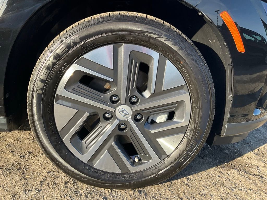 Used 2022 Hyundai Kona Limited w/ Cargo Package image 76