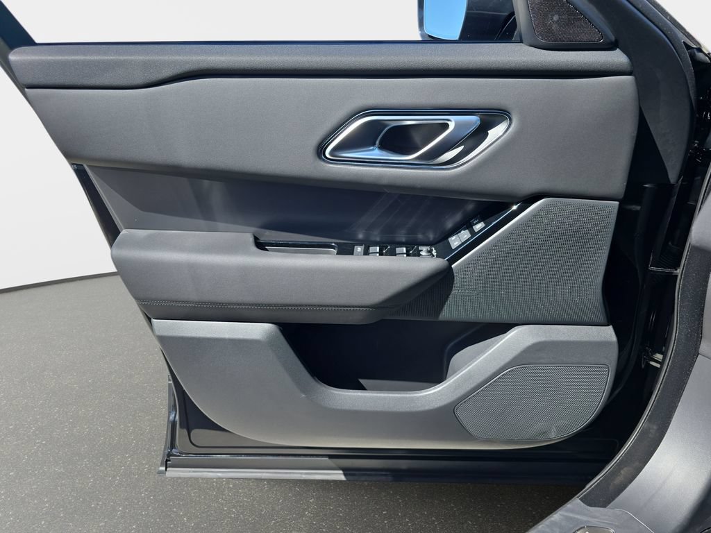 New 2026 Land Rover Range Rover Velar S AWD/4WD image 27
