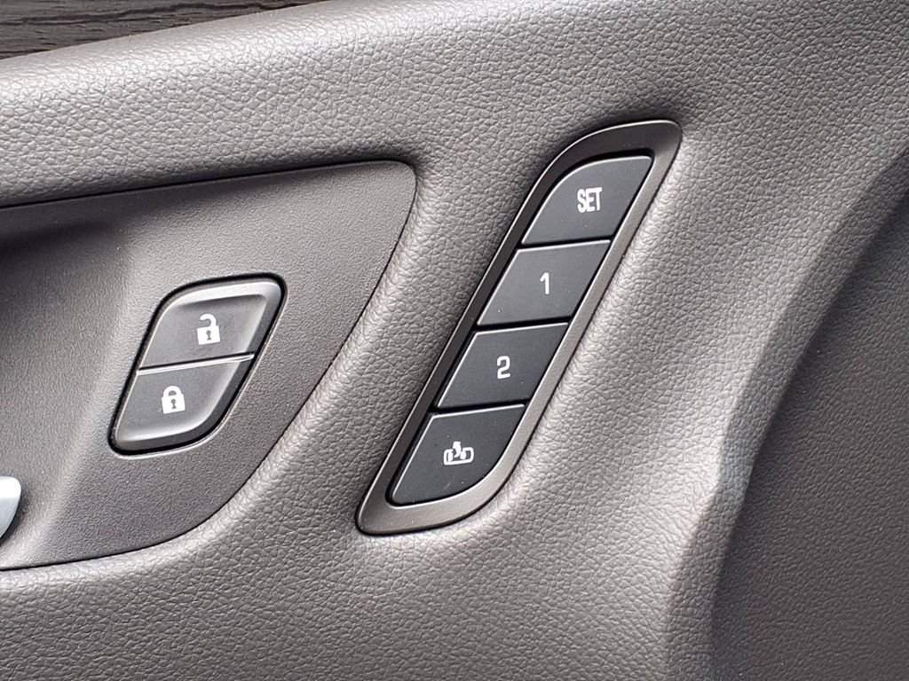 Used 2016 Buick Envision Premium AWD/4WD image 28