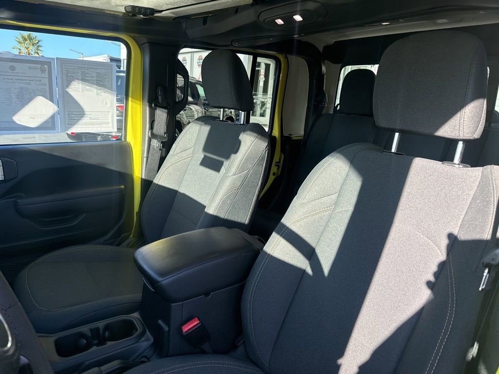 Certified 2024 Jeep Gladiator Sport image 15