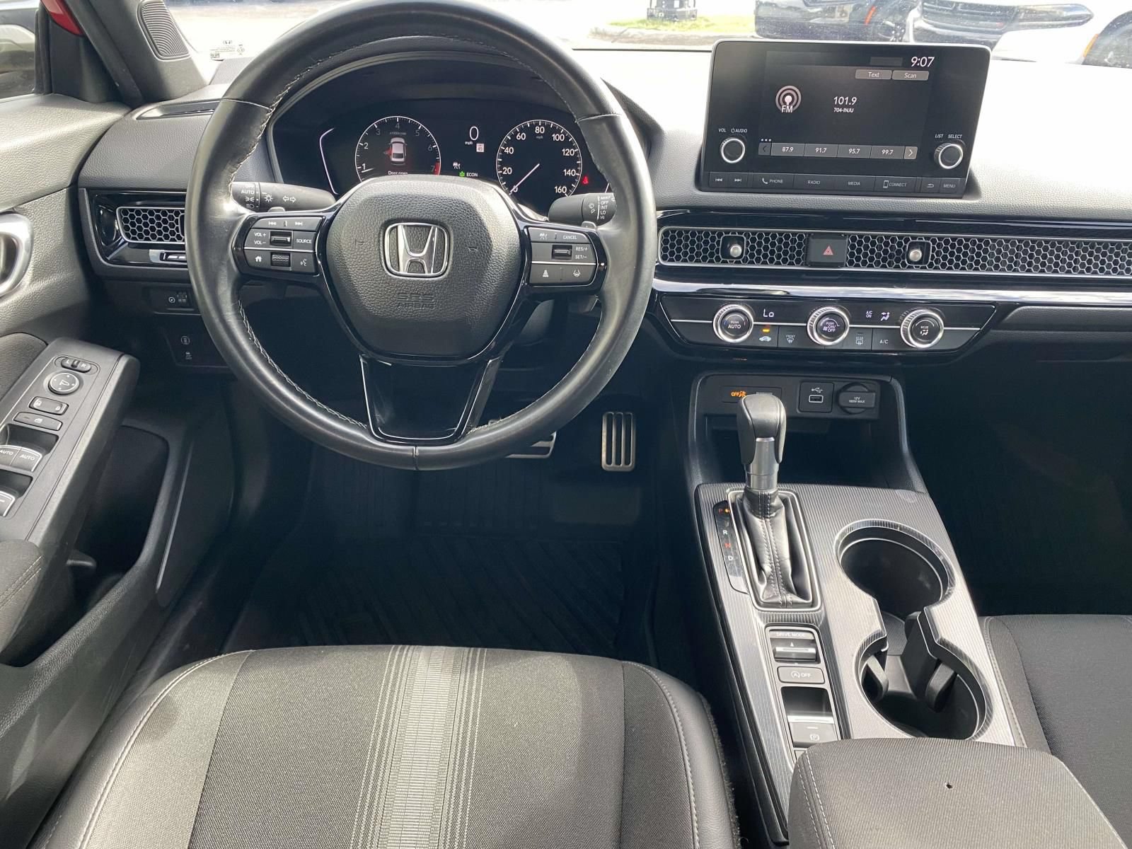 Used 2024 Honda Civic Sport image 11