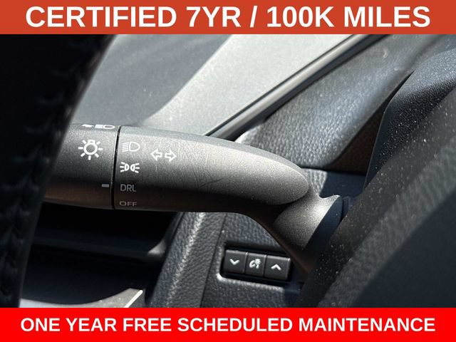 Used 2025 Toyota Prius LE FWD image 26