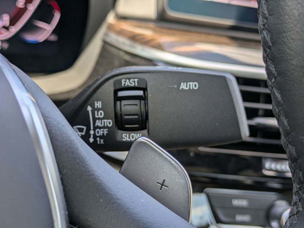 Used 2022 BMW 540i w/ M Sport Package RWD image 37