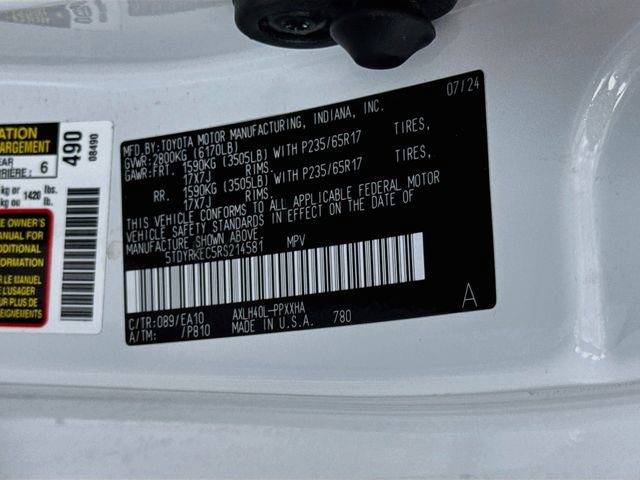 Certified 2024 Toyota Sienna XLE FWD image 35