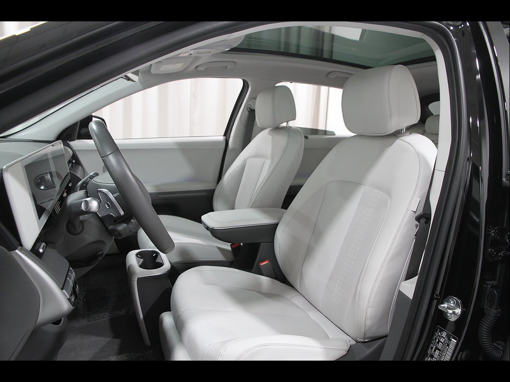 Certified 2024 Hyundai Ioniq 5 Limited RWD image 5