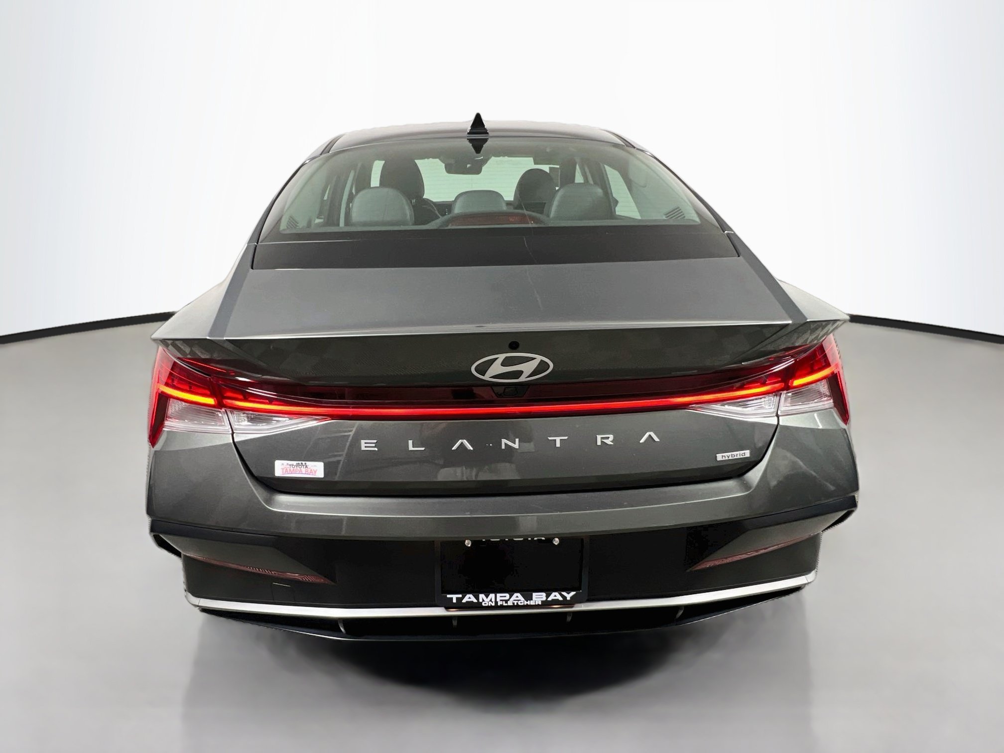 Used 2025 Hyundai Elantra Limited FWD image 6