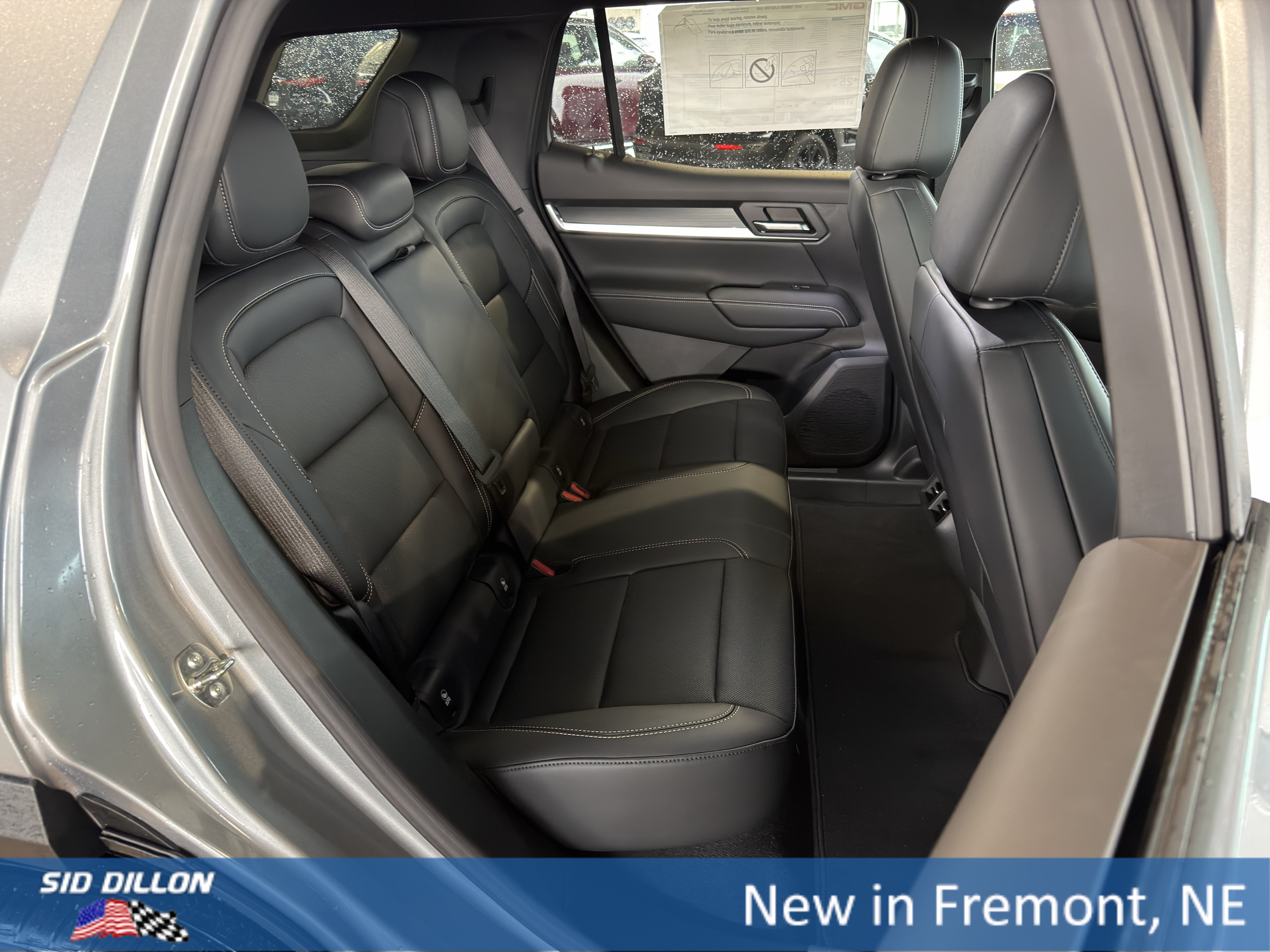 New 2027 GMC Terrain Elevation w/ Elevation Premium Package AWD/4WD image 17