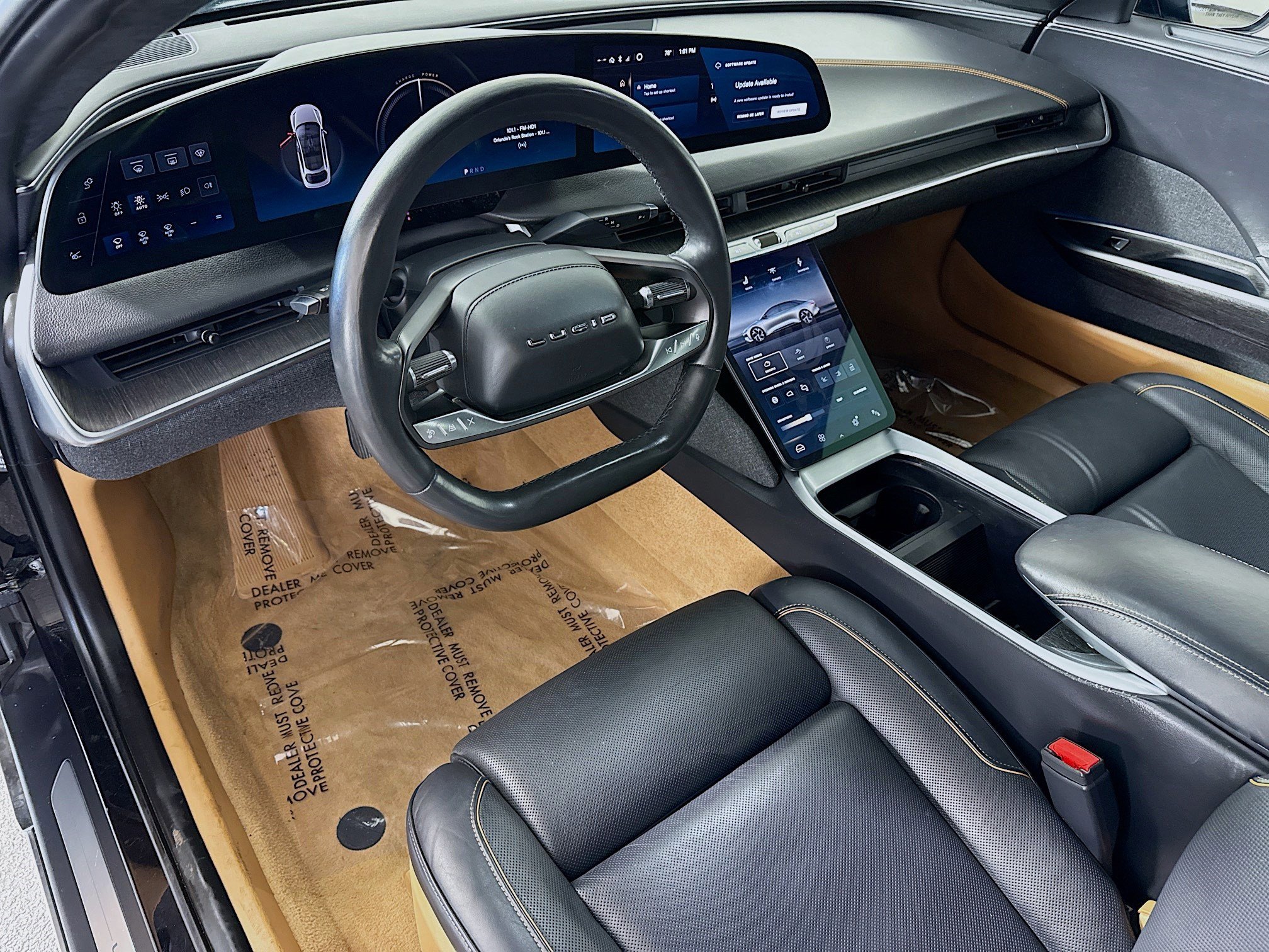 Used 2023 Lucid Air Touring image 23