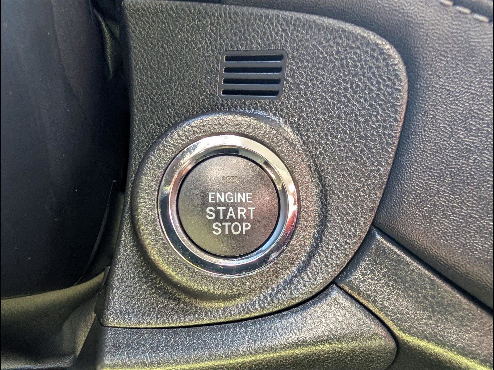 Used 2025 Subaru Outback Touring XT w/ Popular Package #2 image 11