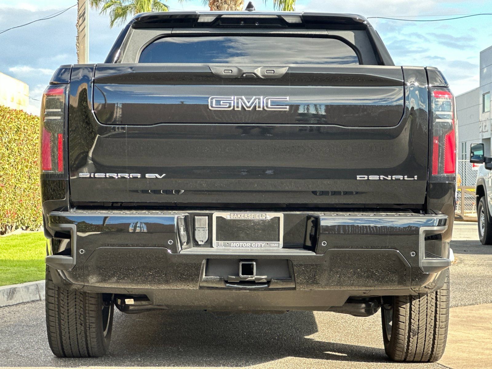 New 2025 GMC Sierra EV Denali image 5