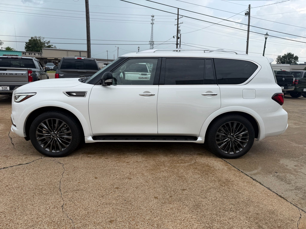 Used 2021 INFINITI QX80 Premium Select w/ Cargo Package RWD image 2