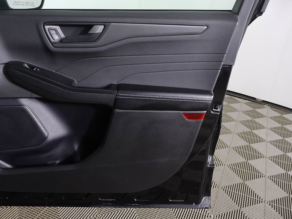 Used 2024 Ford Escape Active image 18