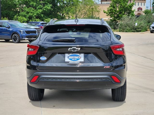 Used 2025 Chevrolet Trax RS w/ Sunroof Package FWD image 6
