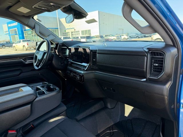 Used 2024 Chevrolet Silverado 1500 RST image 17