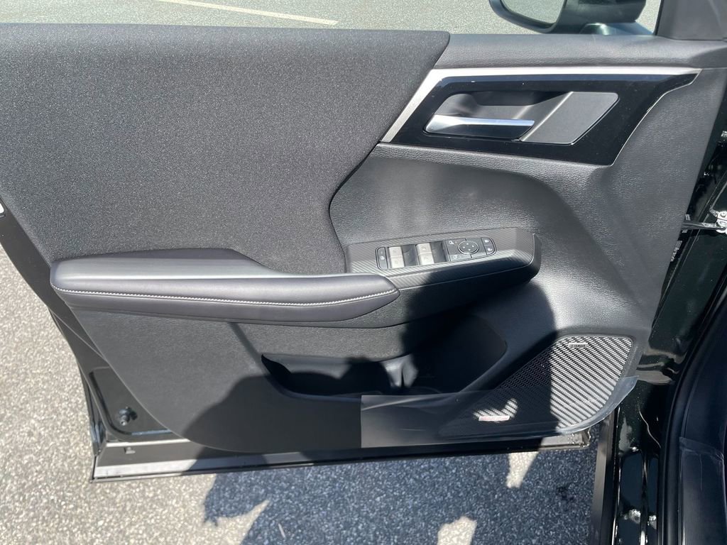 New 2026 Mitsubishi Outlander ES image 11