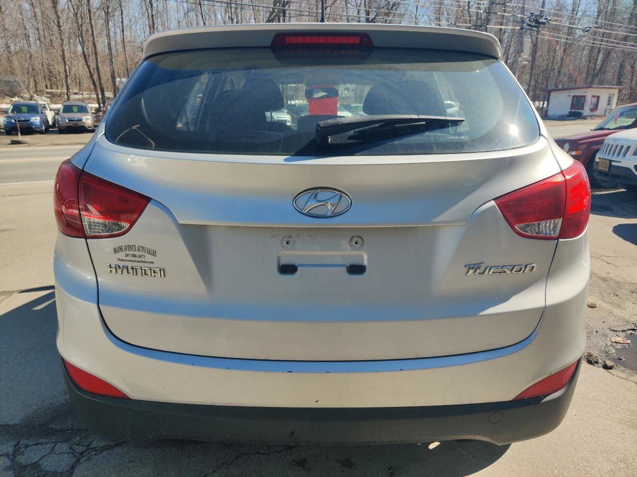 Used 2011 Hyundai Tucson GL image 5