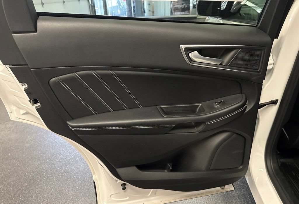 Used 2023 Ford Edge ST AWD/4WD image 24