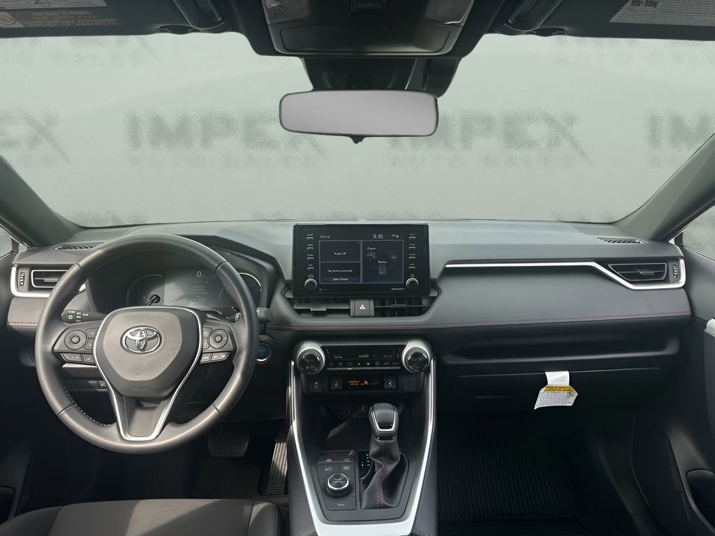 Used 2021 Toyota RAV4 SE image 12