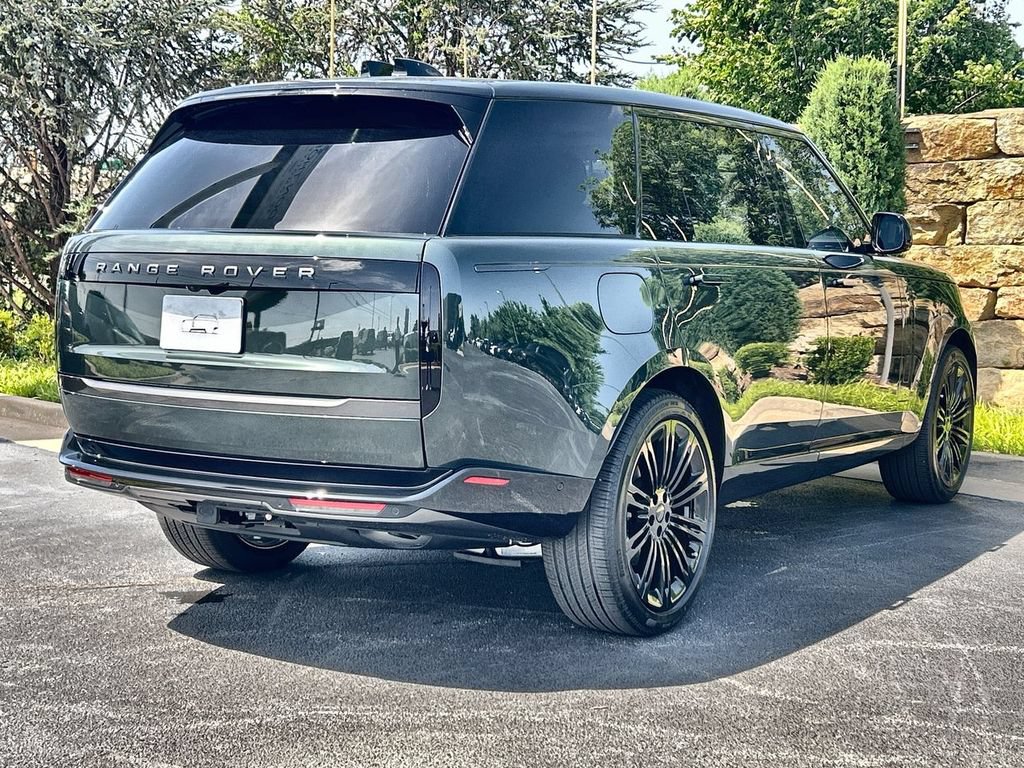 New 2026 Land Rover Range Rover Long Wheelbase SE AWD/4WD image 5