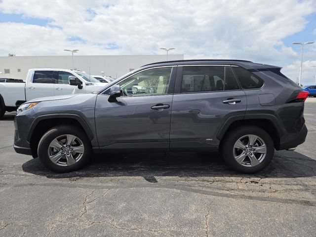 Used 2023 Toyota RAV4 XLE w/ Convenience Package AWD/4WD image 12