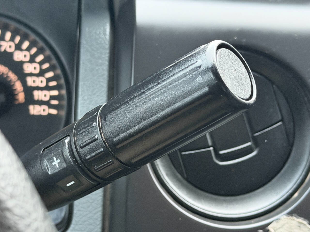 Used 2011 Ford F150 STX w/ STX Decor Pkg image 28