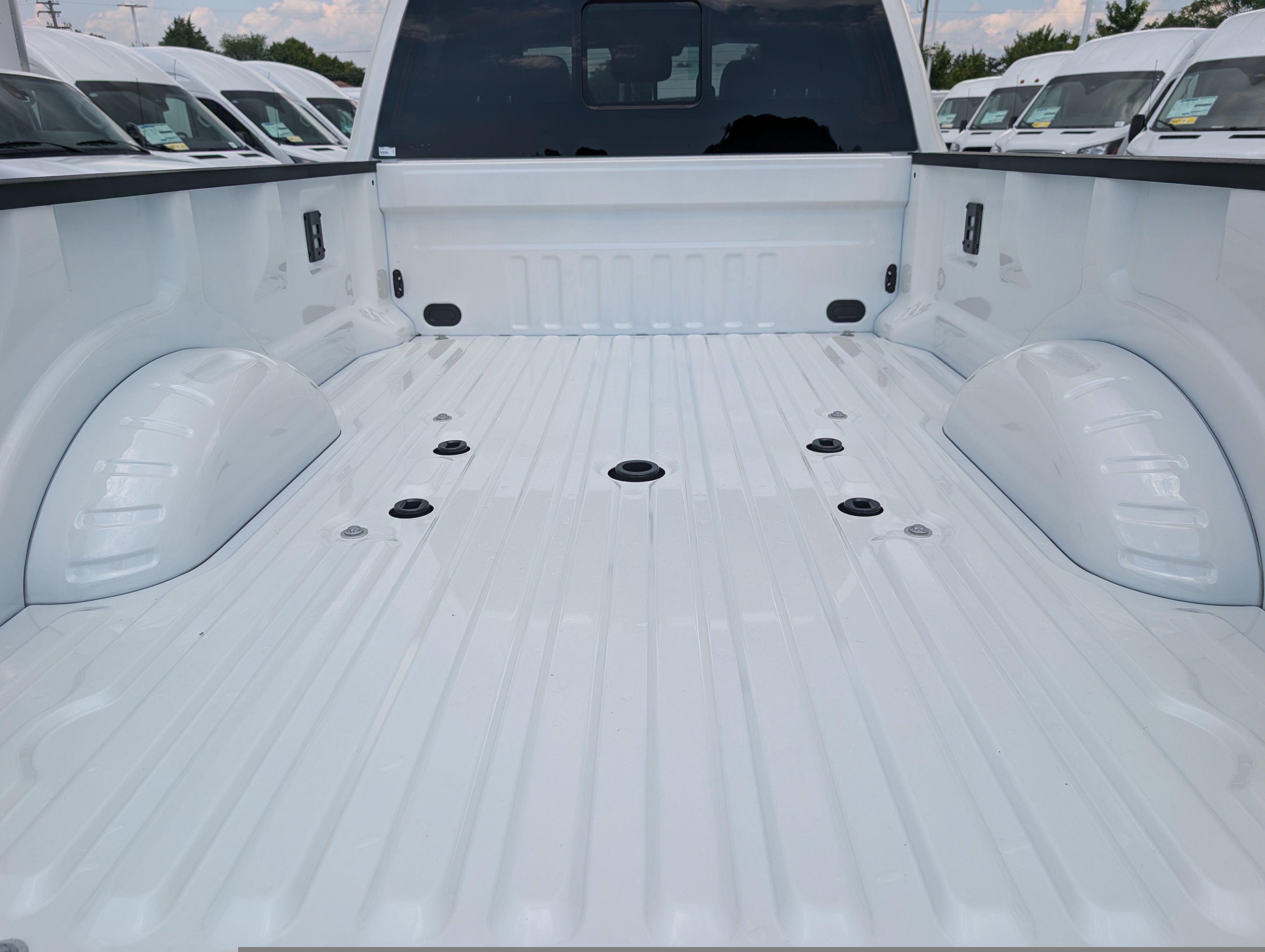 New 2026 Ford F350 Platinum w/ Platinum Plus Package AWD/4WD image 9
