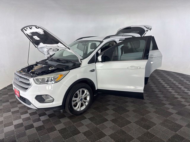 Used 2017 Ford Escape SE w/ SE Leather Comfort Package FWD image 10