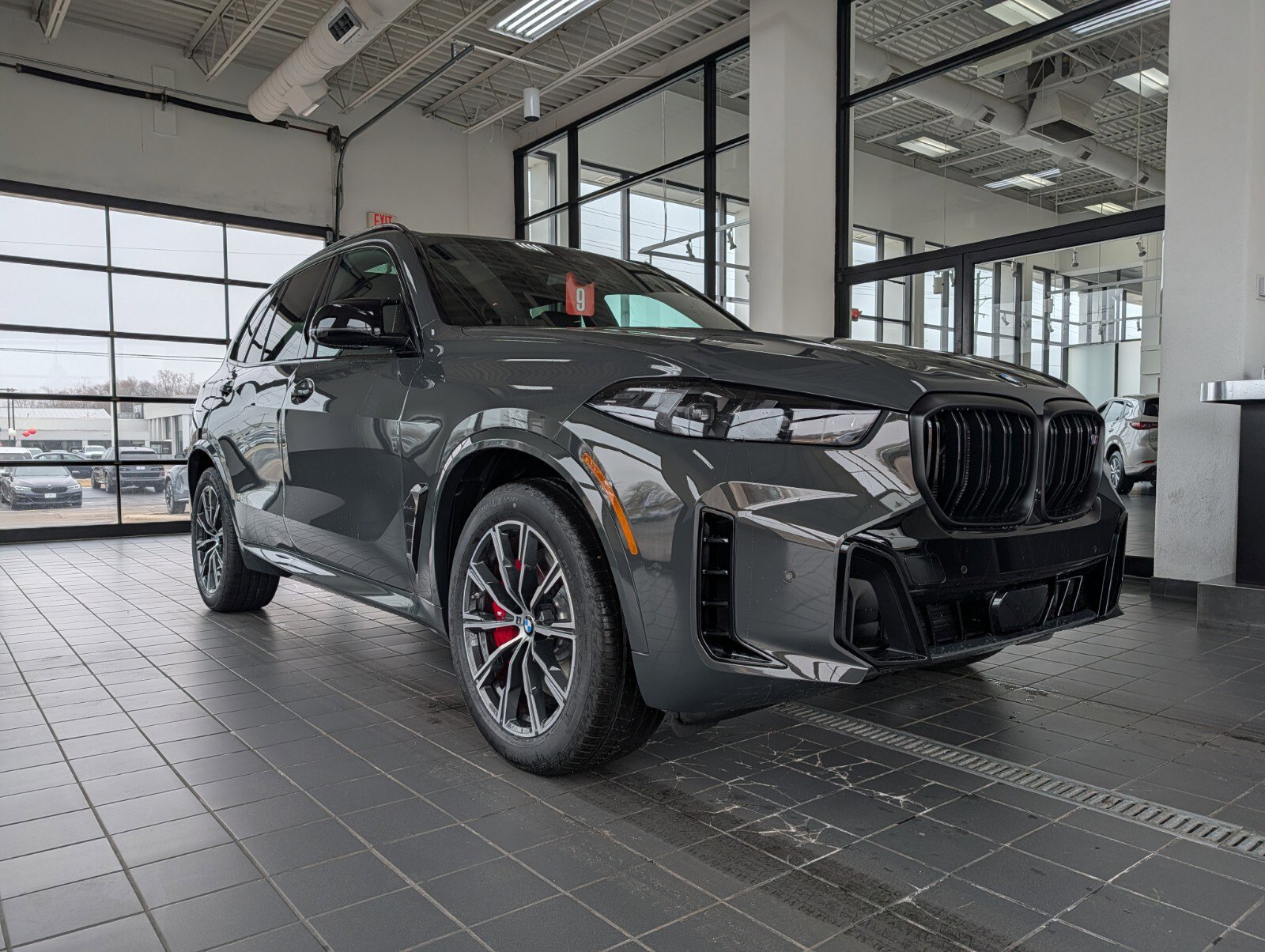 New 2026 BMW X5 M60i AWD/4WD image 1