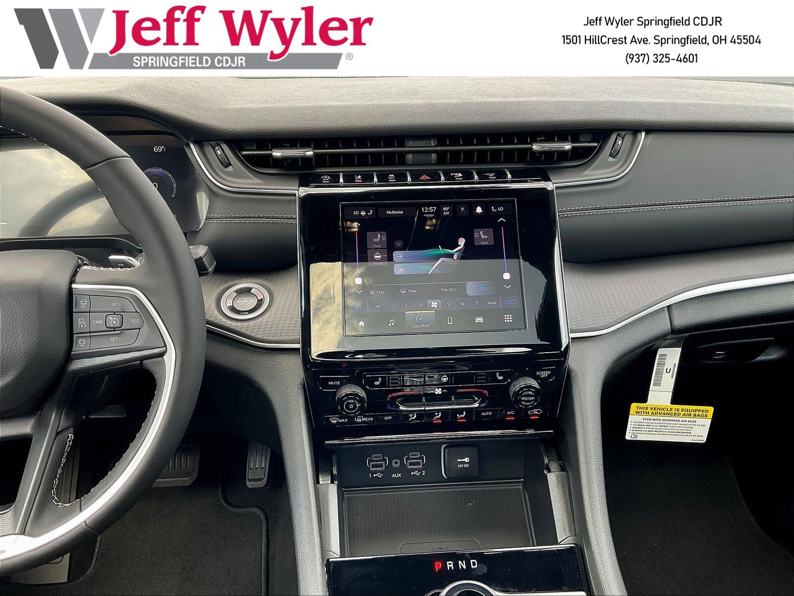 New 2025 Jeep Grand Cherokee 4WD image 12