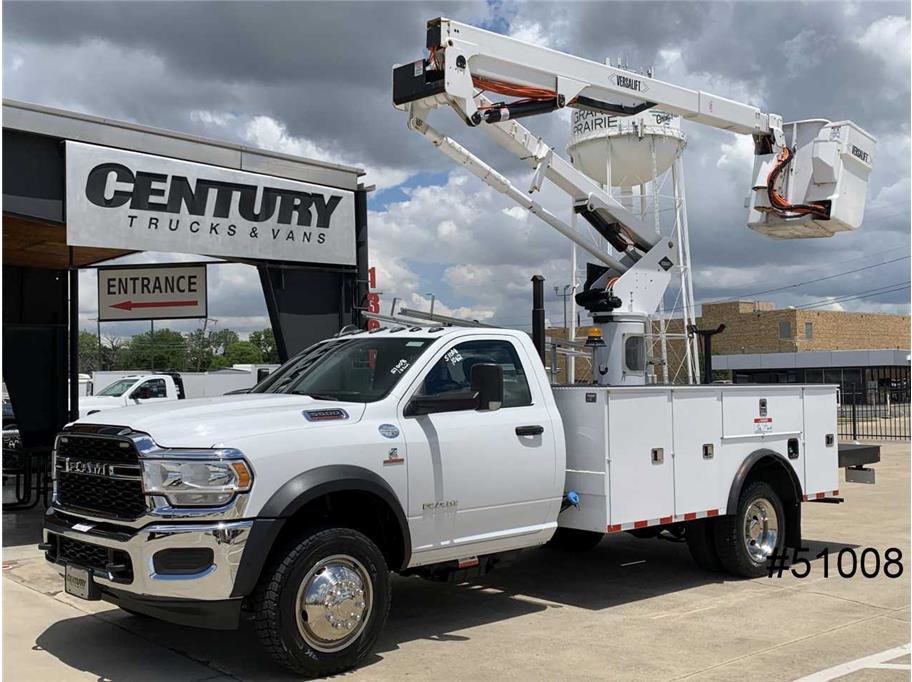 Used 2021 RAM 5500 Tradesman image 1