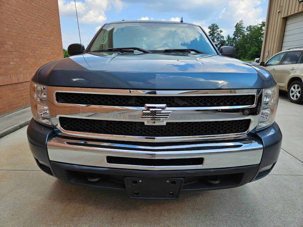 Used 2011 Chevrolet Silverado 1500 LT w/ All-Star Edition image 2