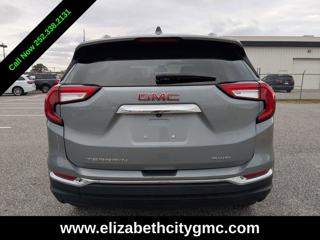 Used 2024 GMC Terrain SLT image 5