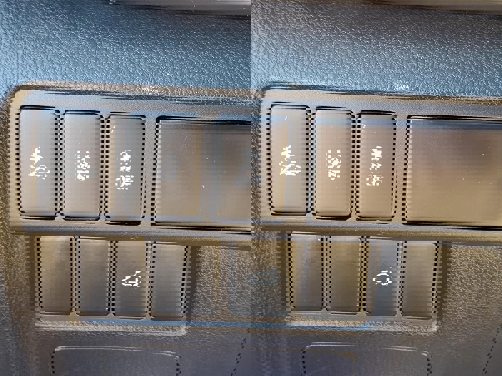 Used 2025 Mitsubishi Eclipse Cross SE image 15