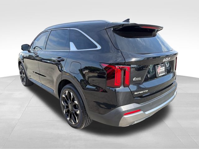 Certified 2025 Kia Sorento SX FWD image 5