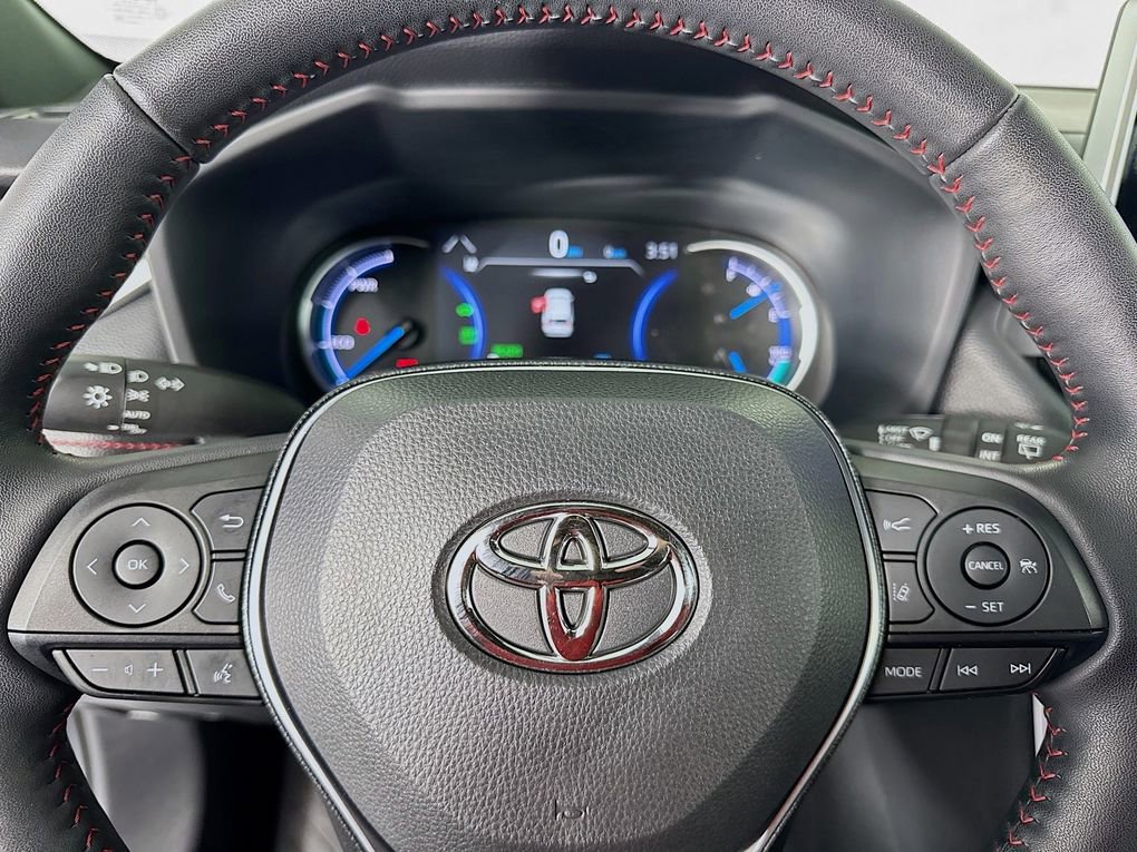 Used 2024 Toyota RAV4 SE w/ Weather & Moonroof Package image 16