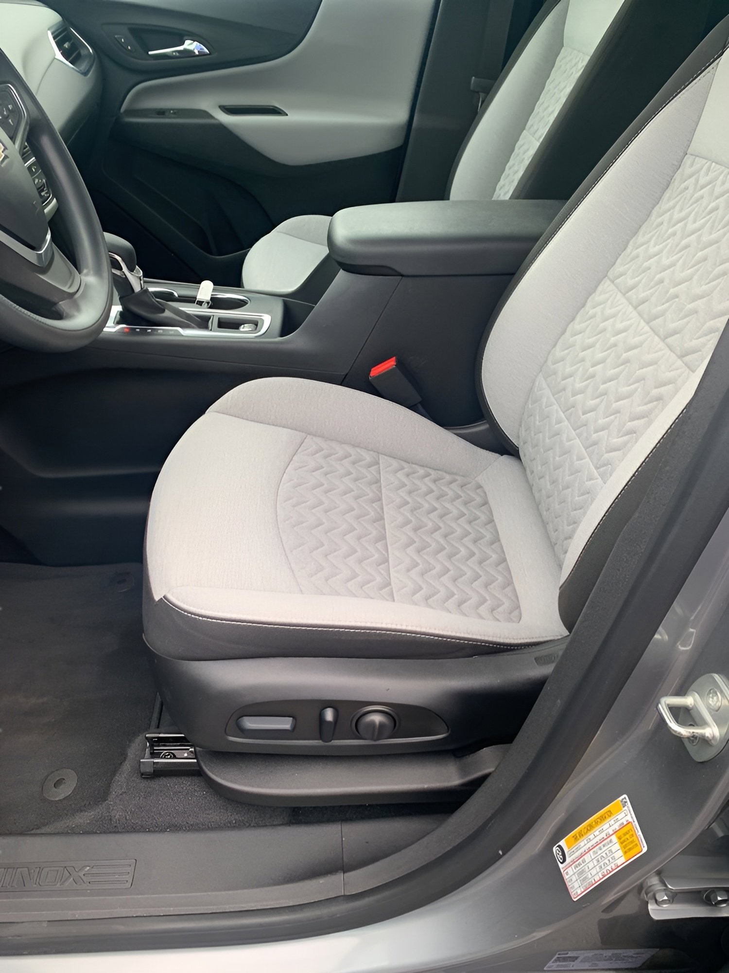 Certified 2023 Chevrolet Equinox LS w/ LS Convenience Package FWD image 10