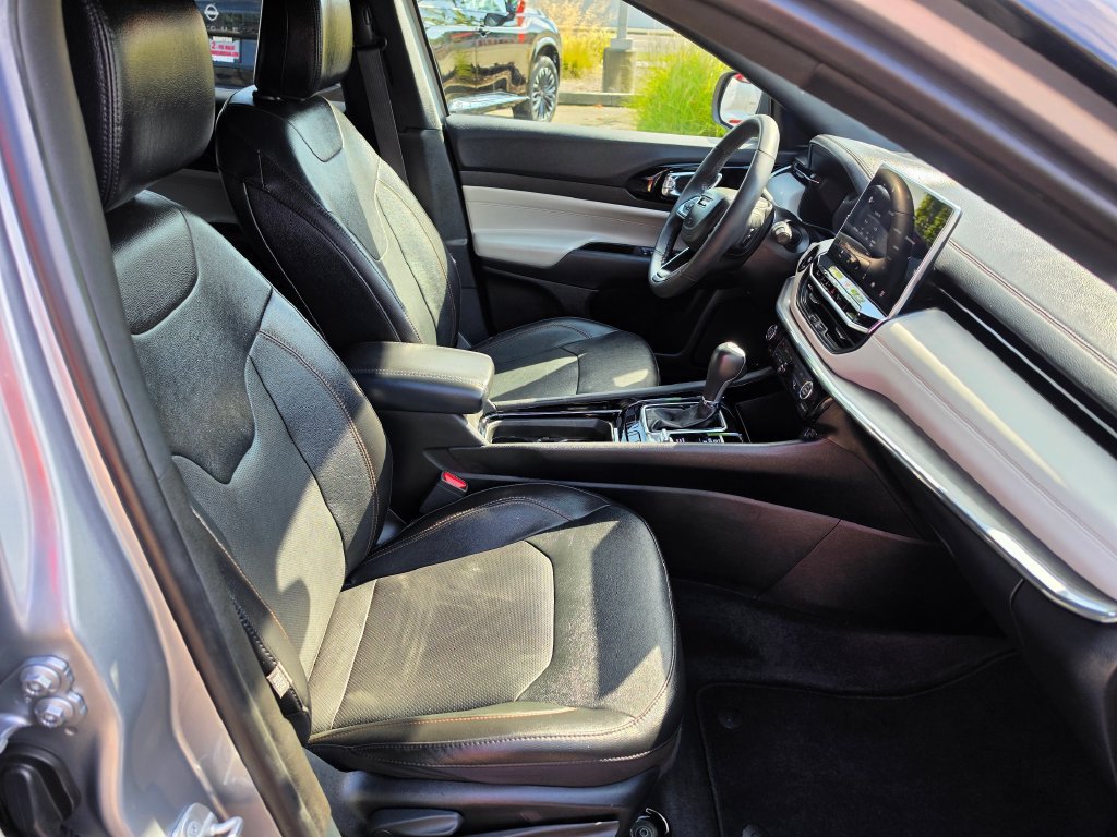 Used 2023 Jeep Compass Limited AWD/4WD image 11