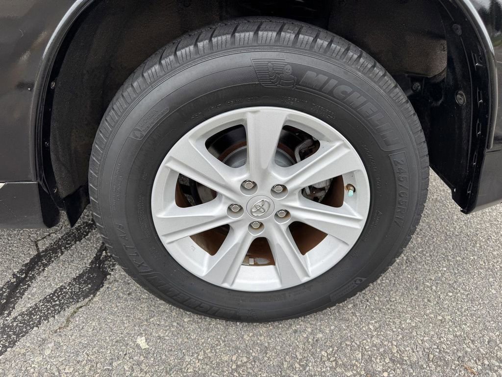 Used 2013 Toyota Highlander SE image 33