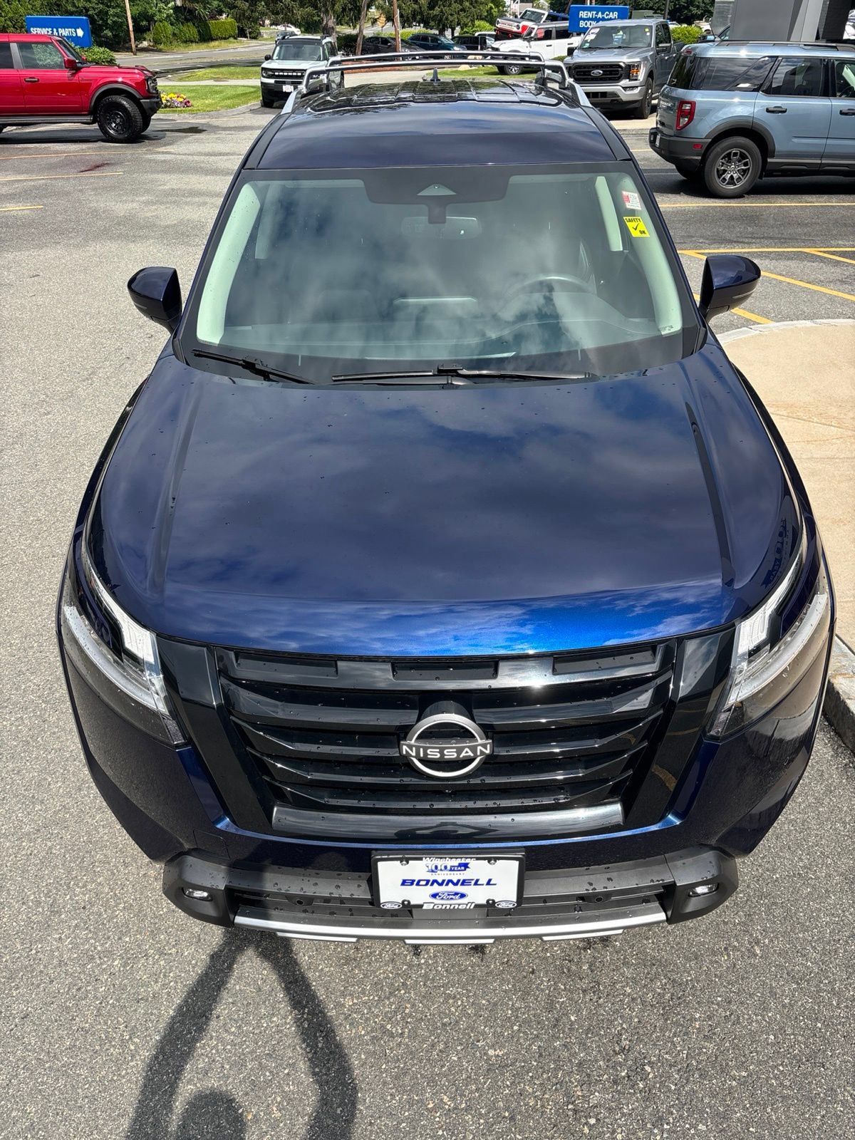 Used 2022 Nissan Pathfinder SL w/ SL Black Package AWD/4WD image 8