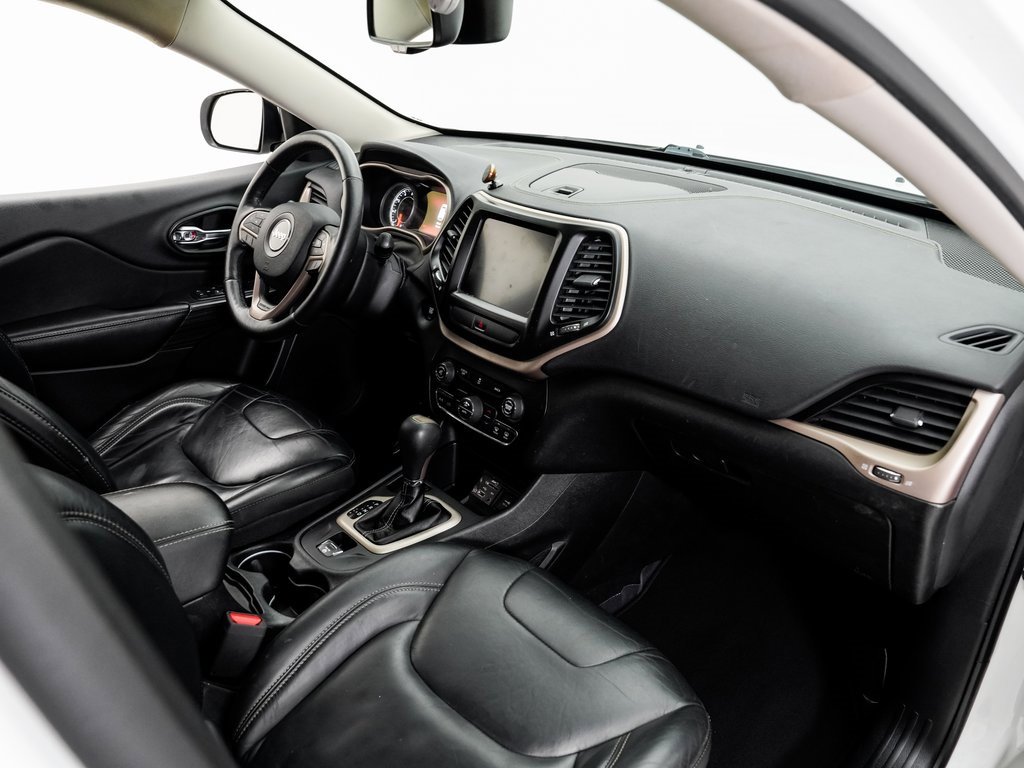 Used 2017 Jeep Cherokee Limited image 20