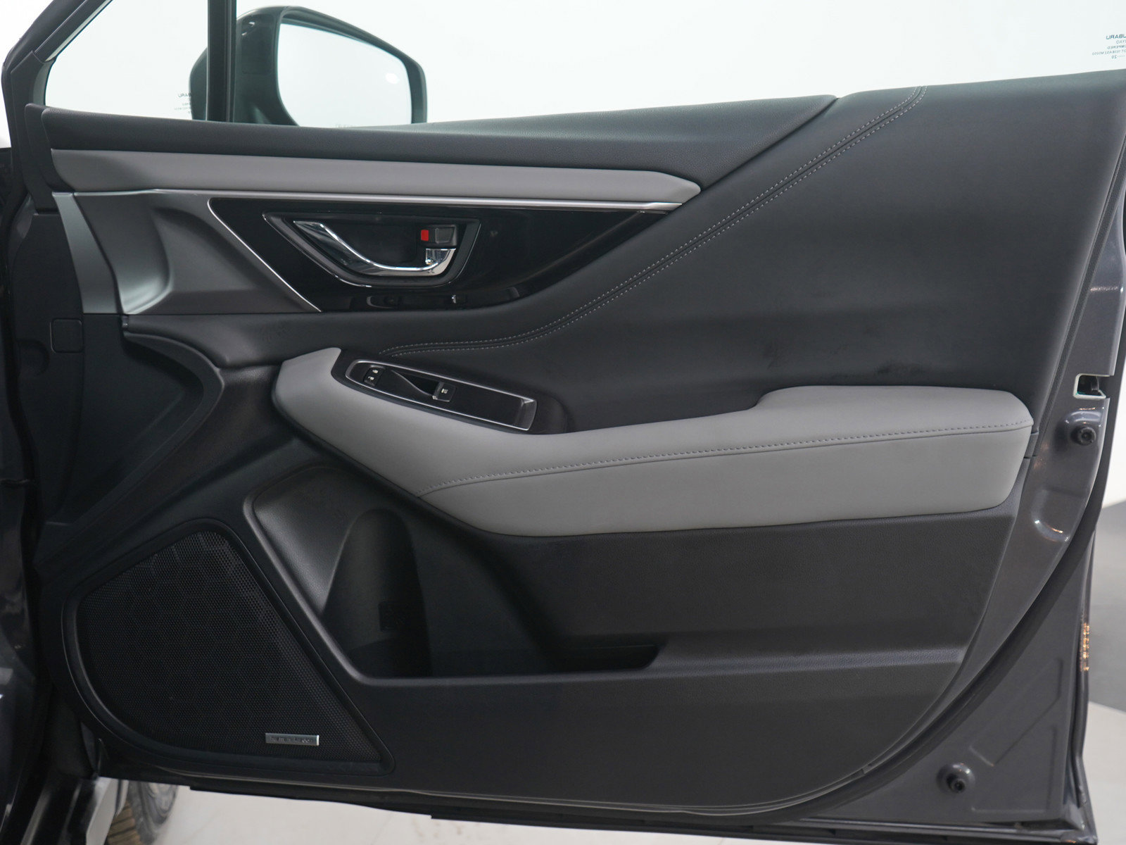 Used 2020 Subaru Outback Limited w/ Popular Package #2 image 11