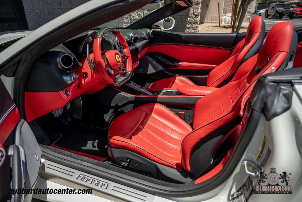 Used 2022 Ferrari Portofino M RWD image 17