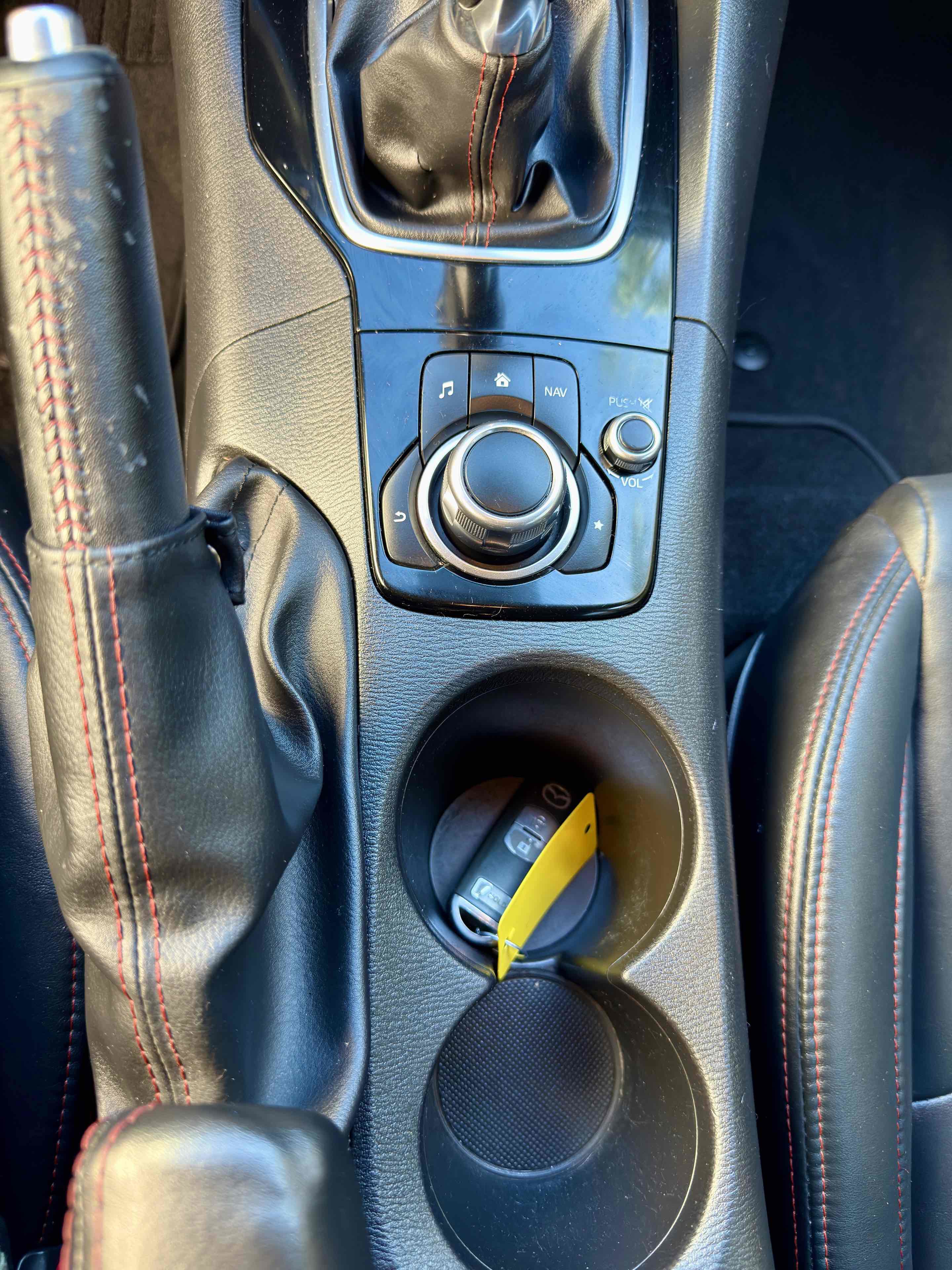 Used 2015 MAZDA MAZDA3 i Grand Touring image 43