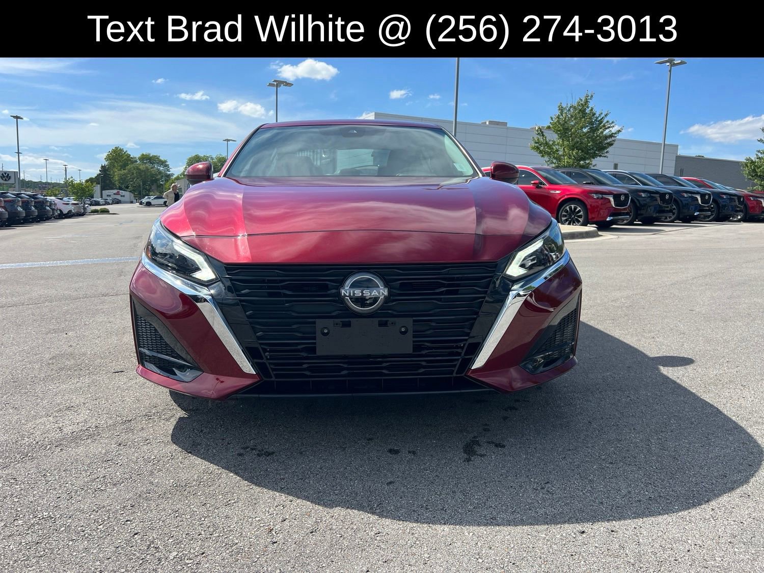 Used 2023 Nissan Altima 2.5 SV FWD image 2