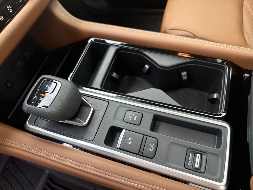 Certified 2025 Nissan Pathfinder Platinum image 28